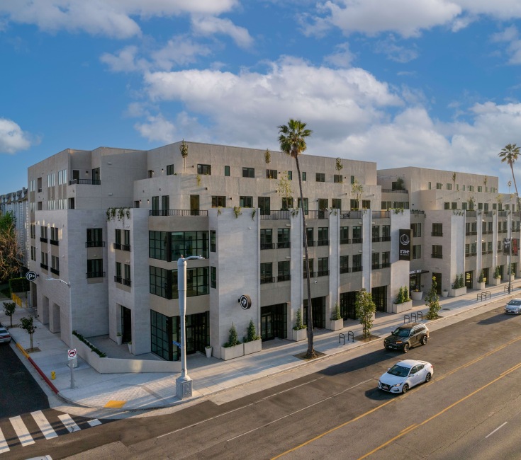 Rae on Sunset Exterior Rae on Sunset apartments for rent in 90046 building exterior.